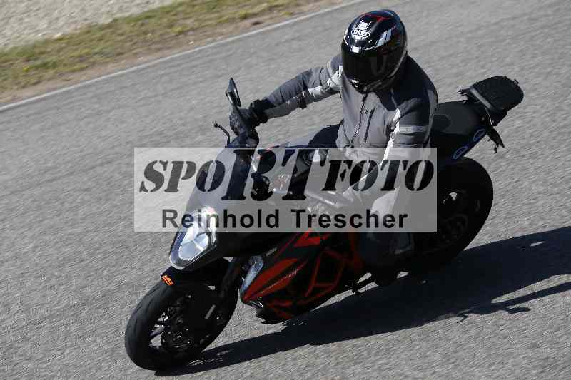 /01 02.04.2026 MAZ ADR/Gruppe rot/ohne